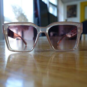 pinkish beige frame vacay fun sunglass